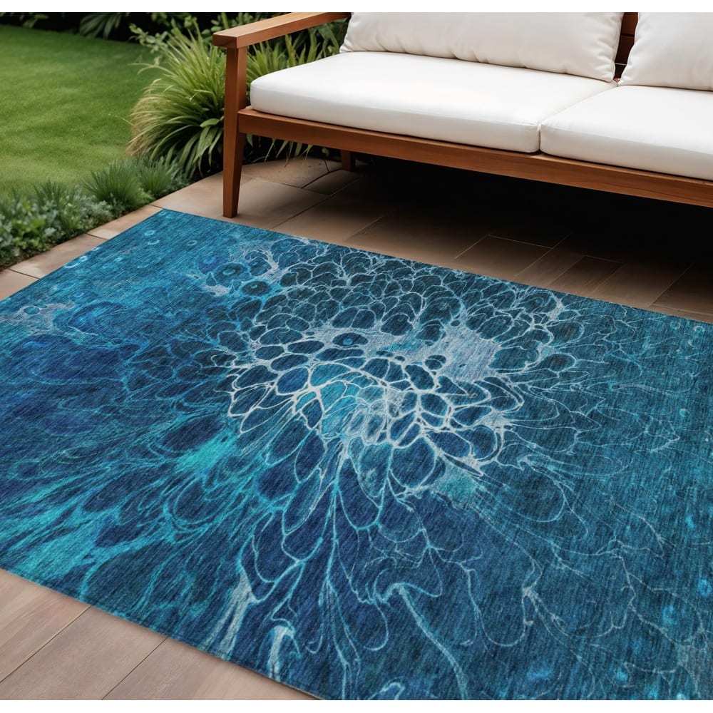 HomeRoots Abstract Transitional Rectangle Outdoor Rug