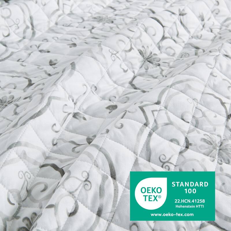 Linery & Co. Floral Printed Reversible Stitched Quilt Set with Shams