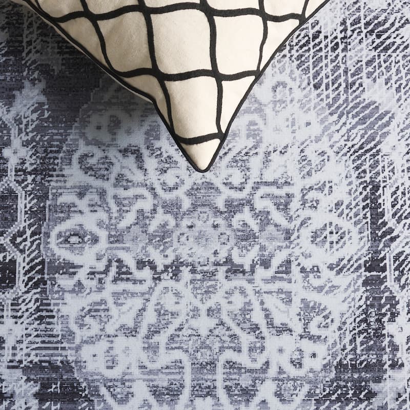 SAFAVIEH Tucson Floor Transitional Rug