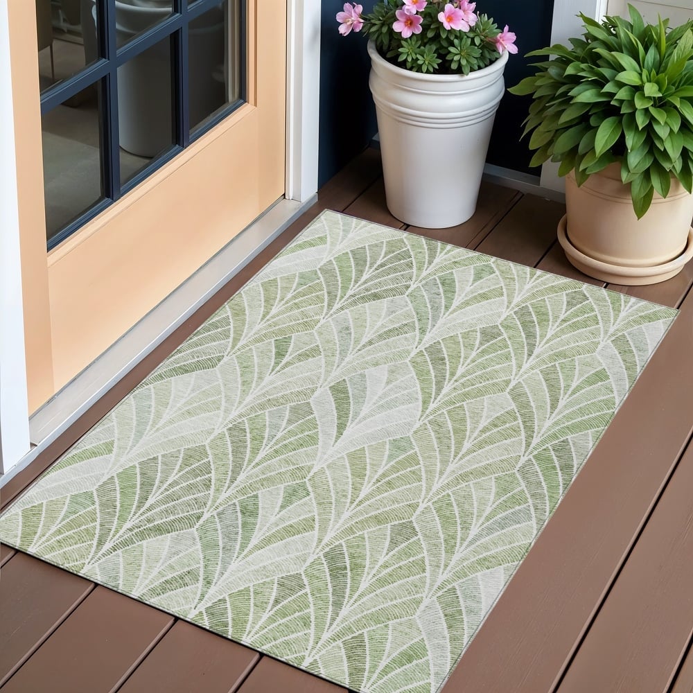 HomeRoots Geometric Transitional Rectangle Outdoor Rug