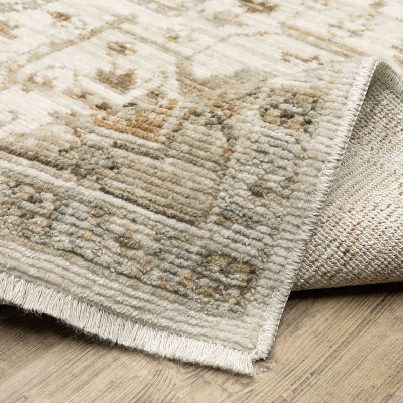 Style Haven Lucia Vintage Center Medallion Area Rug