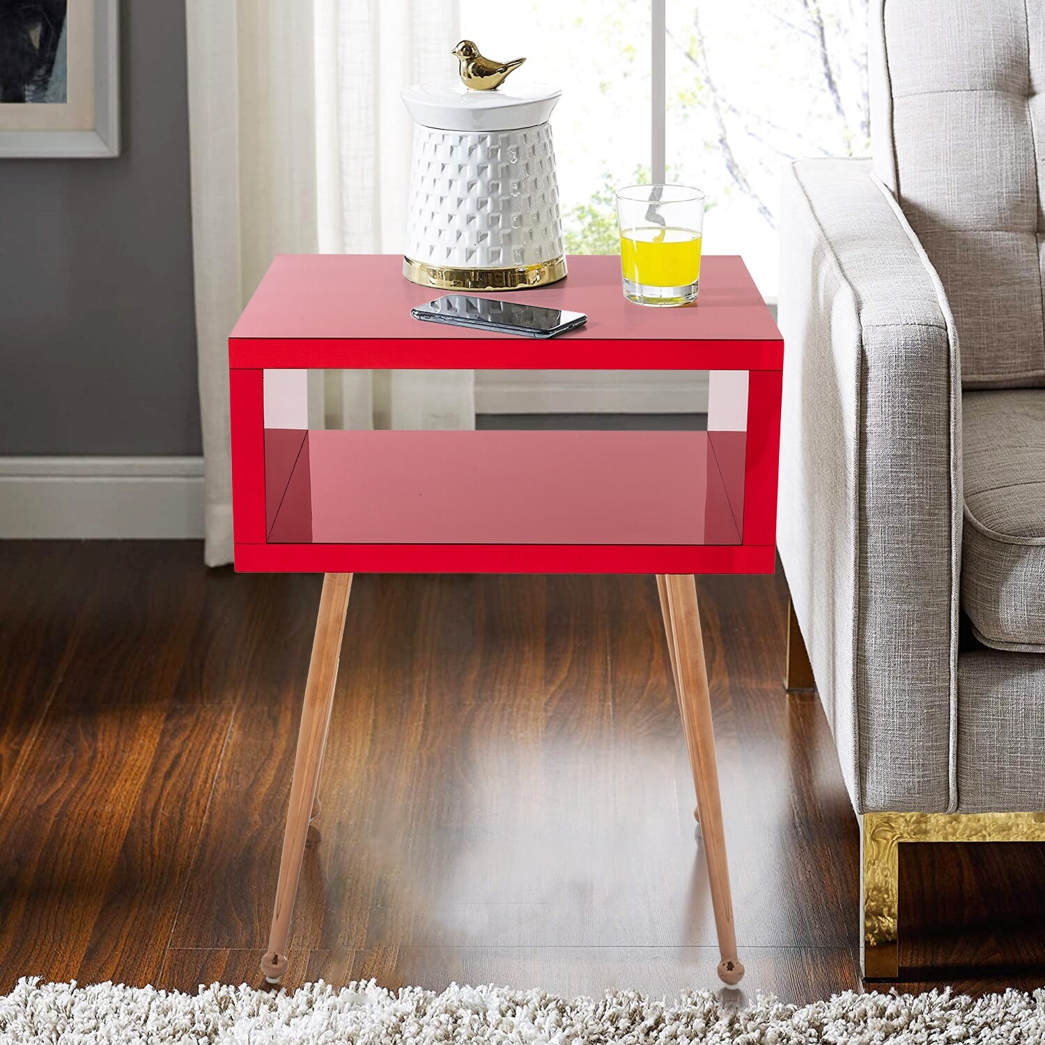 red accent tables decor