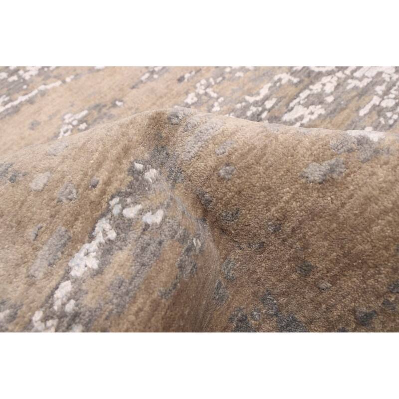 ECARPETGALLERY Hand-knotted Legacy Taupe Silk, Wool Rug - 2'5 x 10'1