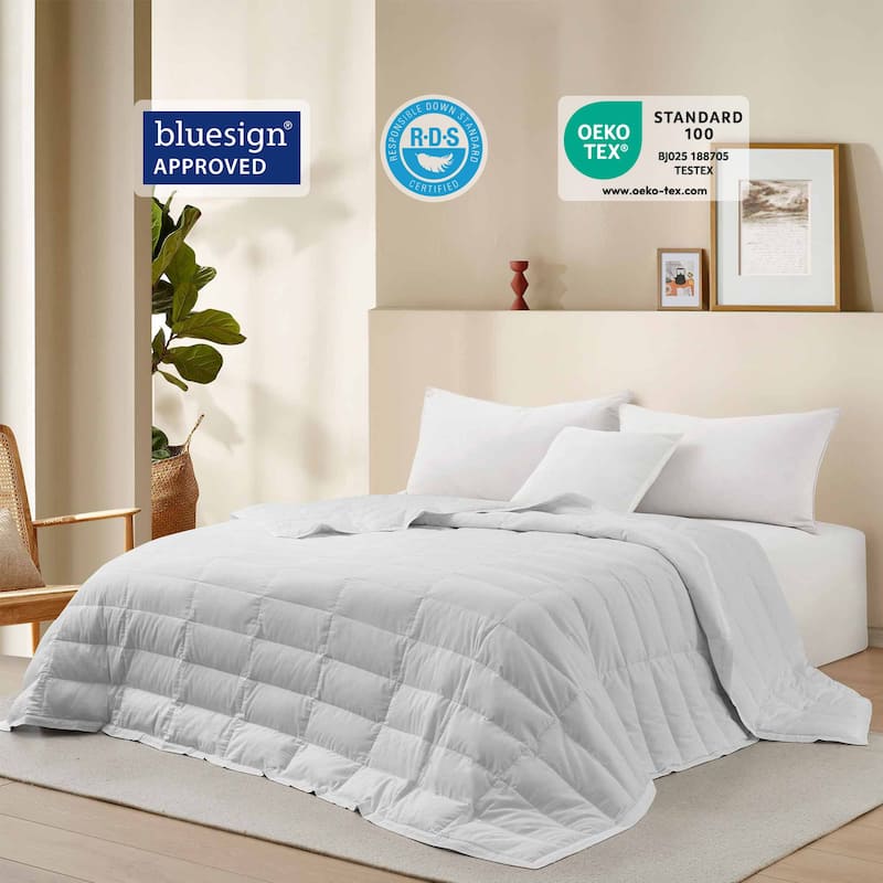 Hotel Luxury Down Cooling Blanket, Breathable Silky Soft & Smooth Lyocell Fabric