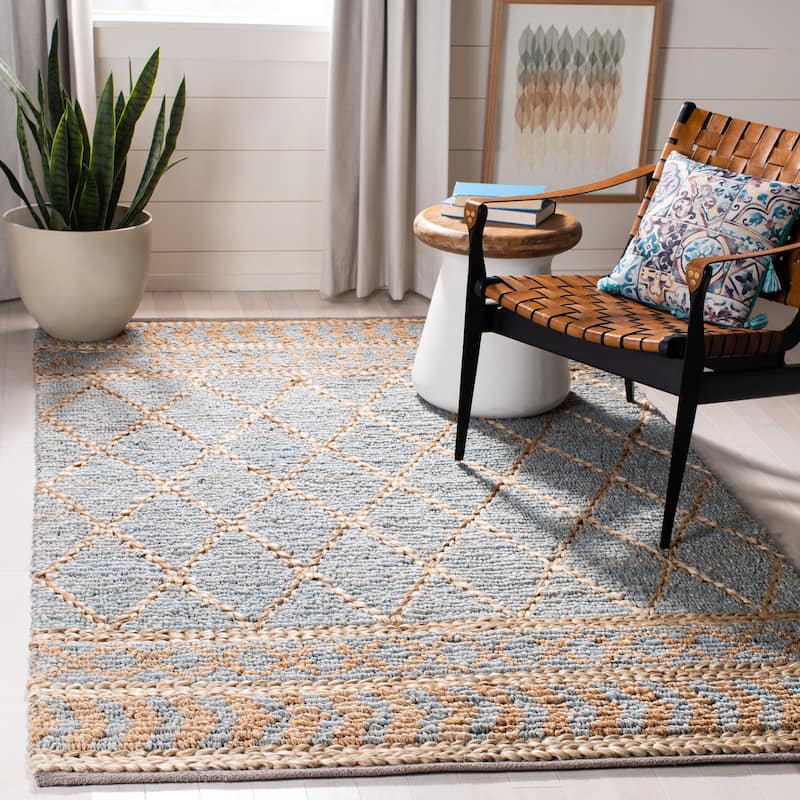SAFAVIEH Handmade Natural Fiber Adeltraut Trellis Jute Rug - 4' x 6' - Natural/Blue