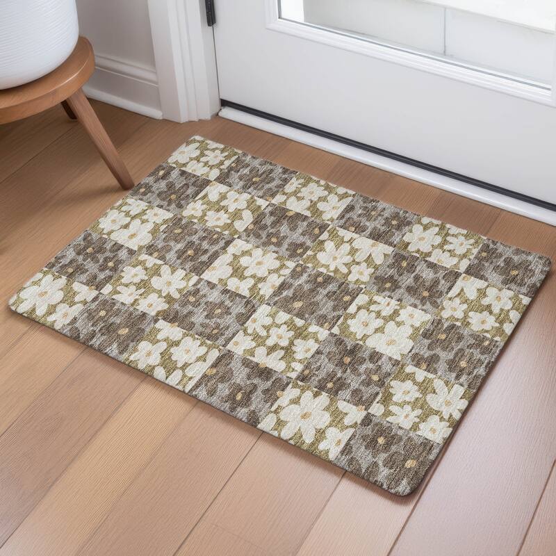 Machine Washable Indoor/ Outdoor Floral Krissy Chantille Rug