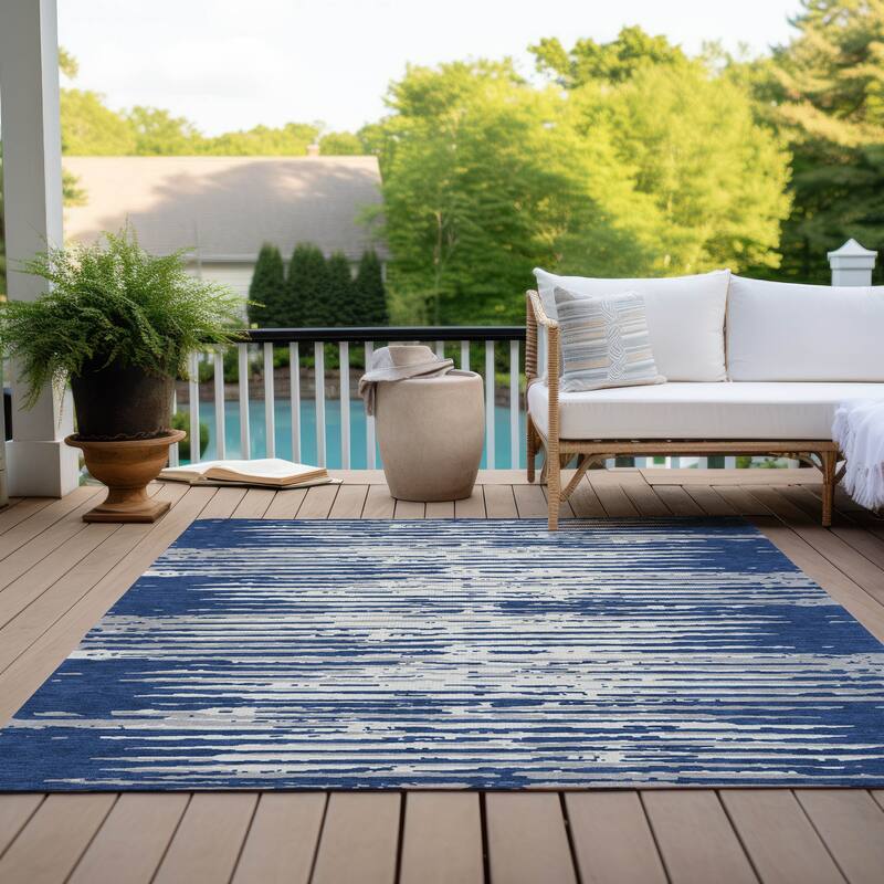 Machine Washable Indoor/ Outdoor Ombre Chantille Abstract Rug