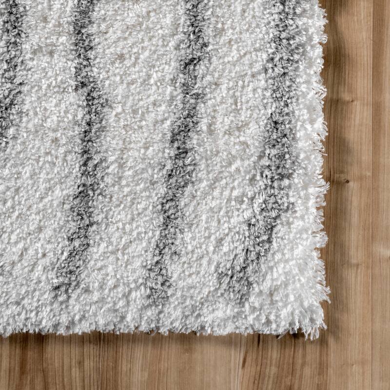 Nuloom Cloudy Shag Moroccan Geometric Grey Rug