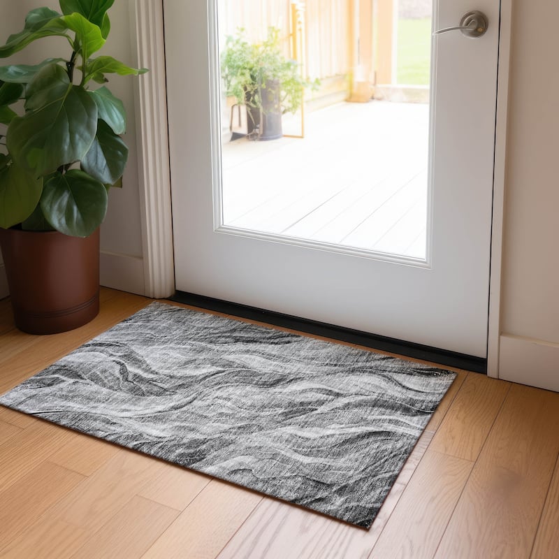 Machine Washable Indoor/ Outdoor Chantille Moden Waves Rug - Gray - 1'8" x 2'6"