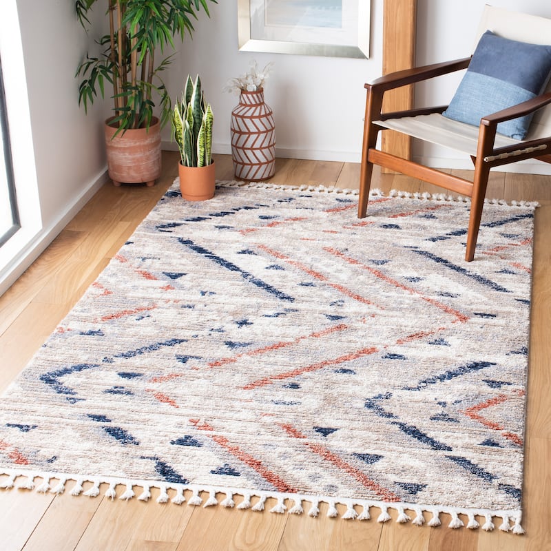 SAFAVIEH, Morocco Vara Boho Tassel Rug