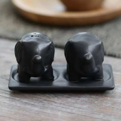 Novica Handmade Eager Elephants In Black Ceramic Salt And Pepper Set