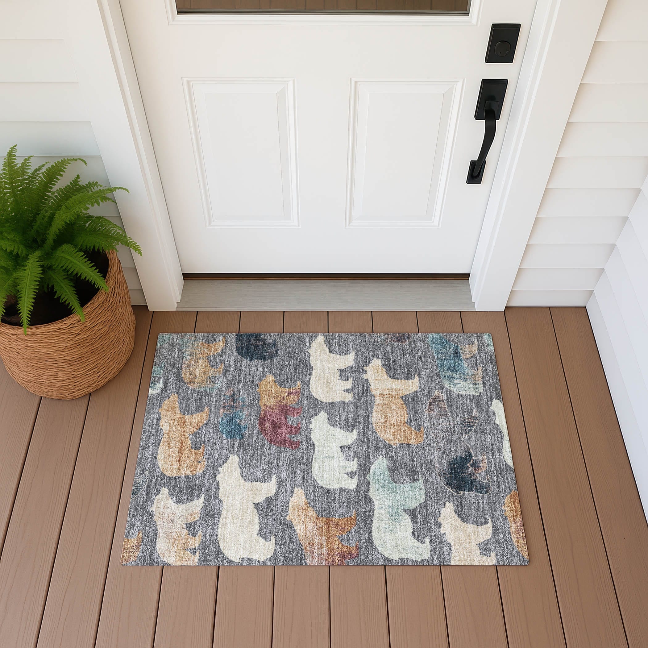 Machine Washable Indoor/ Outdoor Modern Bear Chantille Rug