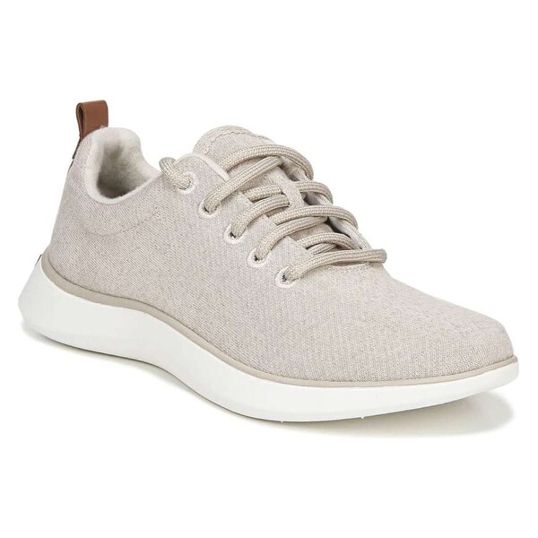 women's freestep sneaker