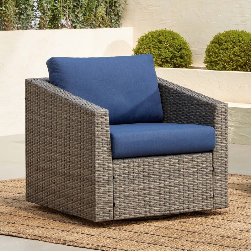 Oakley Outdoor Wicker Patio Furniture Swivel Chair