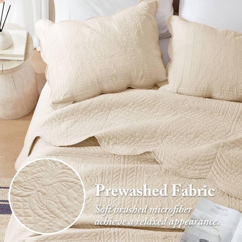 Madison Park Marino 3 Piece Reversible Scalloped Edge Quilt Set