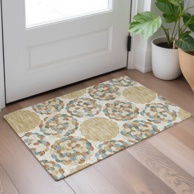 Machine Washable Indoor/ Outdoor Mosaic Cluster Chantille Rug