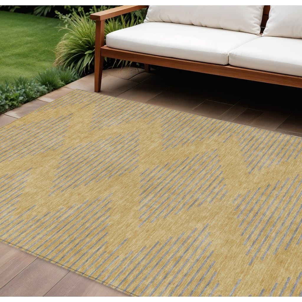 HomeRoots Geometric Transitional Rectangle Outdoor Rug