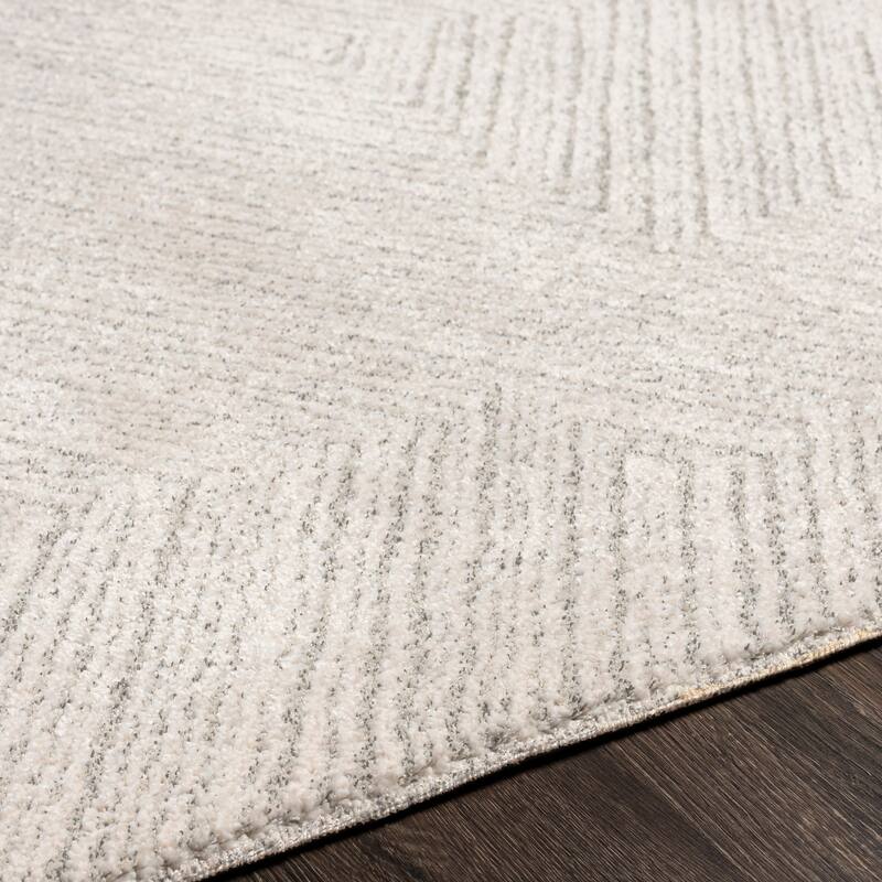 Livabliss Modern & Contemporary Gavic Geometric Area Rug