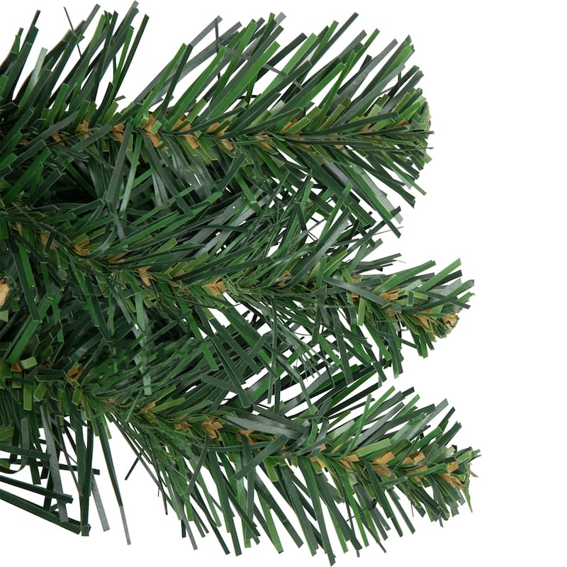 Buffalo Fir Artificial Christmas Wreath - 30" - Unlit