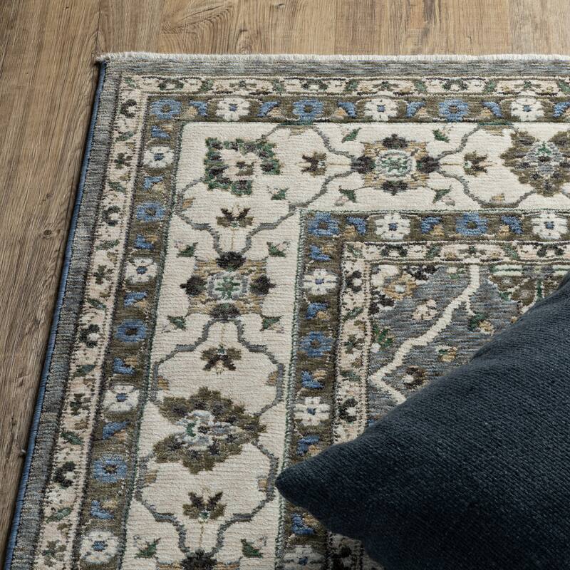 Style Haven Henretta Bordered Traditional Fringe Edge Area Rug