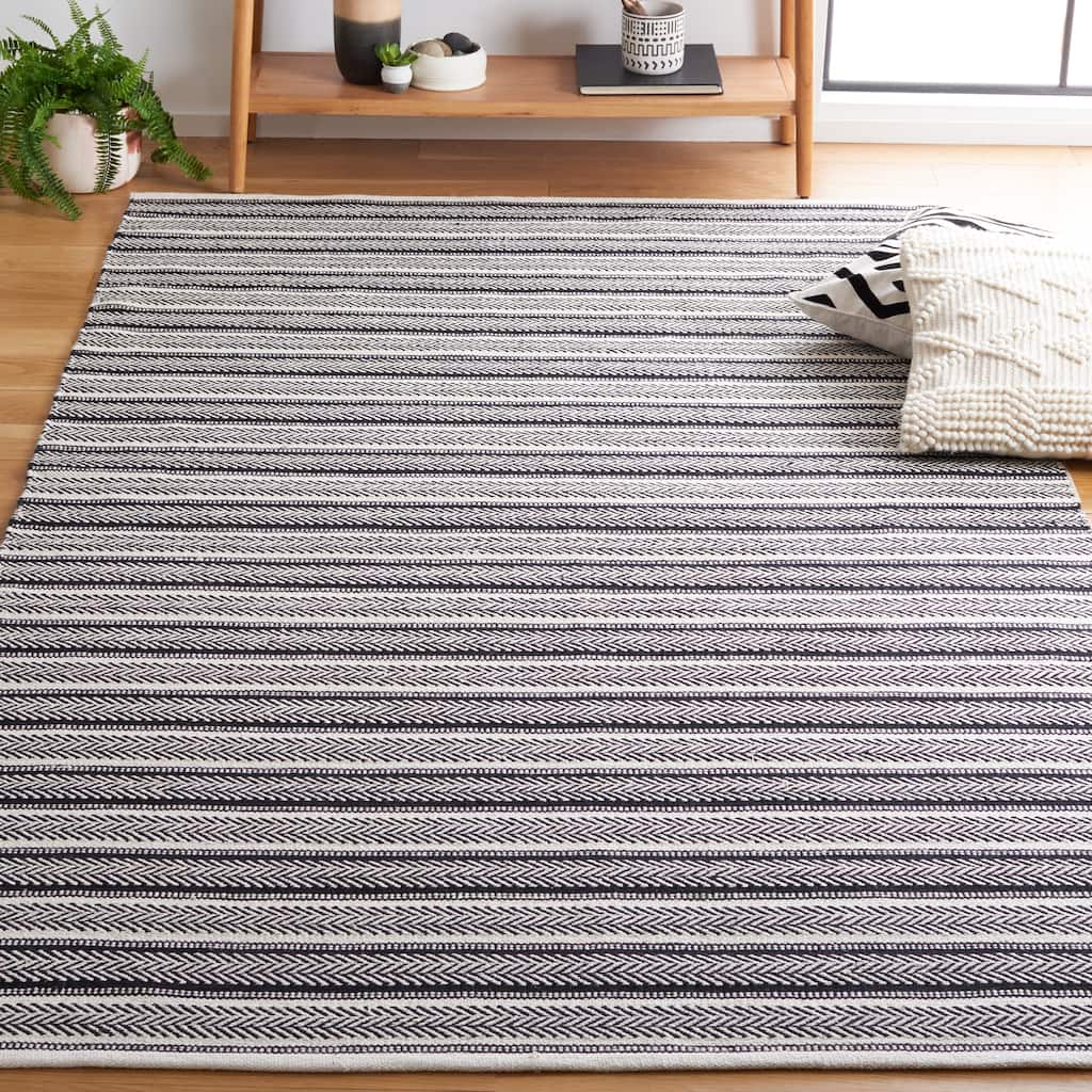SAFAVIEH Handmade Montauk Ariel Stripe Rug