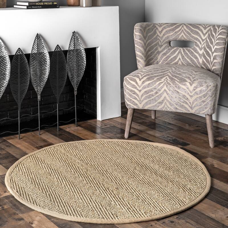 Nuloom Geometric Natural Fiber Seagrass Chevron Area Rug