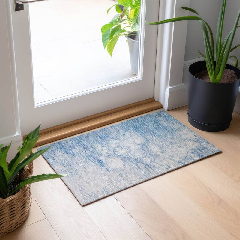 Machine Washable Indoor/ Outdoor Chantille Abstract Modern Rug - Sky - 1'8" x 2'6"