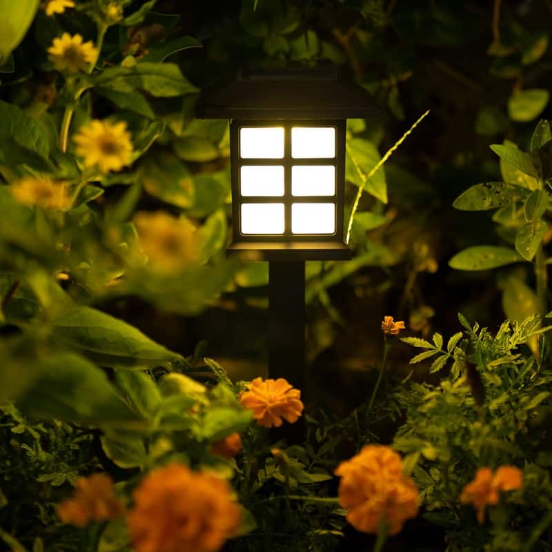 Solar LED Outdoor Garden Pathway Light (Warm White)