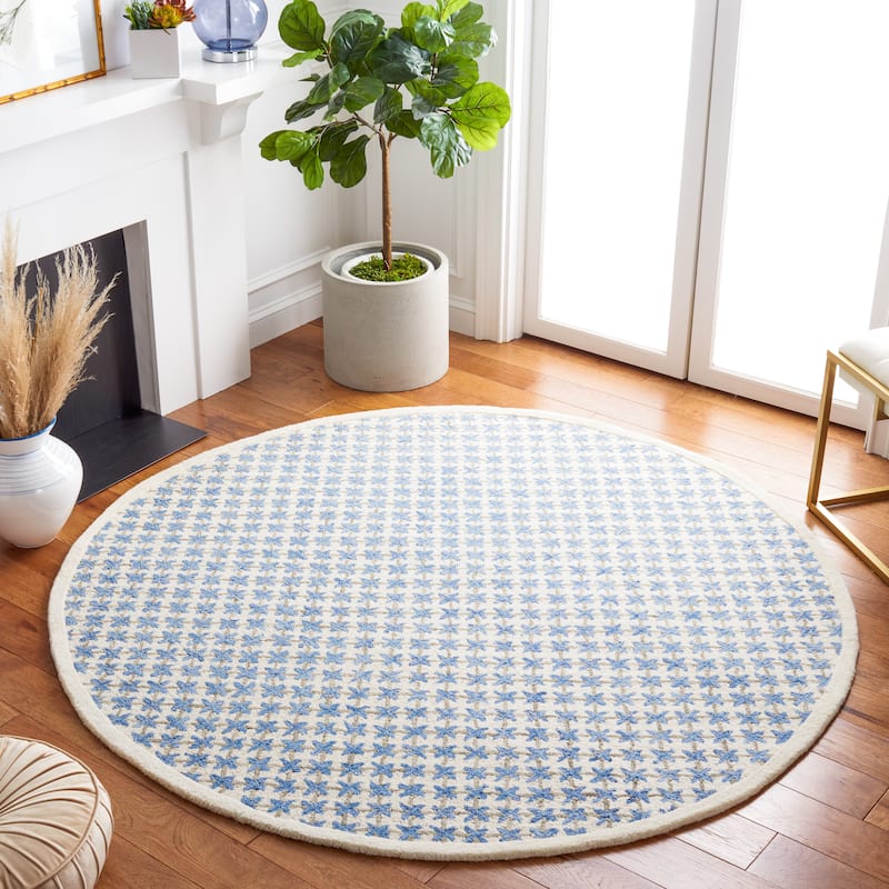 SAFAVIEH Handmade Novelty Tobia Wool Rug - 4' Round - Ivory/Blue