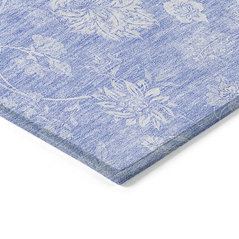 HomeRoots Floral Transitional Rectangle Outdoor Rug