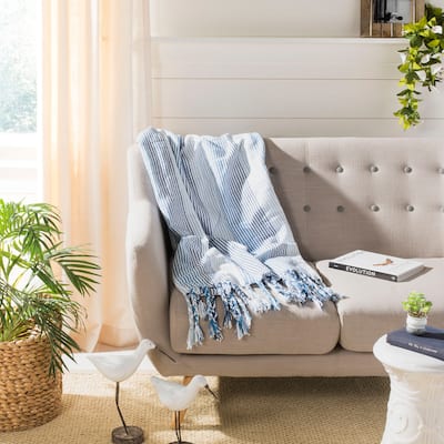 SAFAVIEH Sigurborg Throw