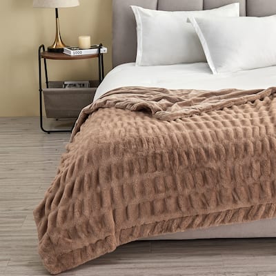 Luxurious Ruched Faux Fur Reversible Microfiber Throw
