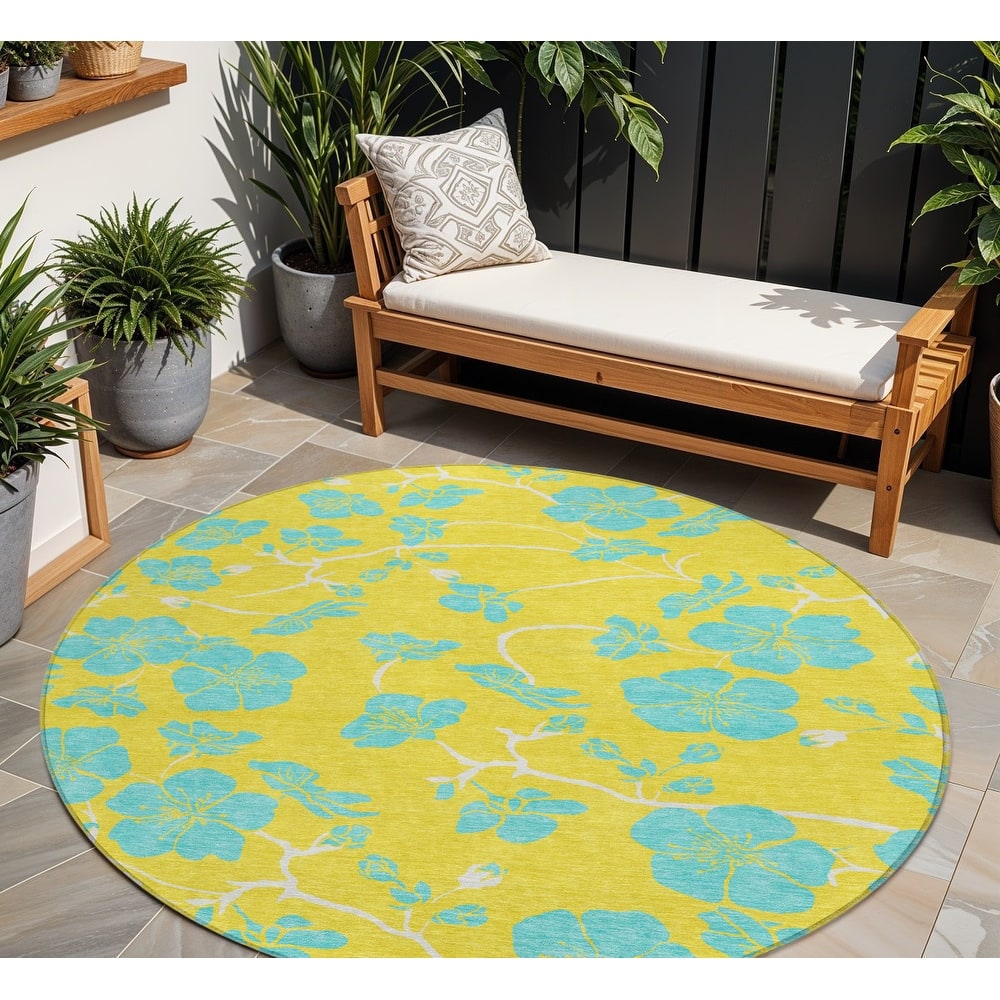 HomeRoots Floral Transitional Rectangle Outdoor Rug