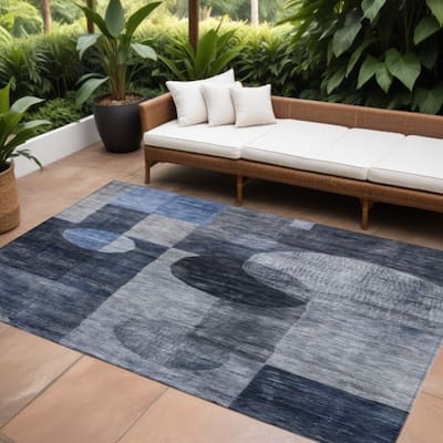 HomeRoots Geometric Transitional Rectangle Outdoor Rug