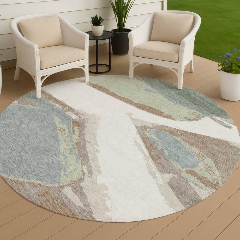 Machine Washable Indoor/ Outdoor Modern Cheney Chantille Rug