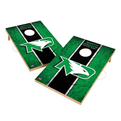 Vintage North Dakota Fighting Hawks Regulation 2x4 Cornhole Set