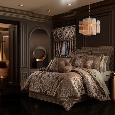 J. Queen New York Surano Comforter Set