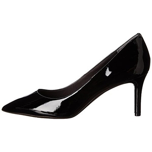 rockport black pumps