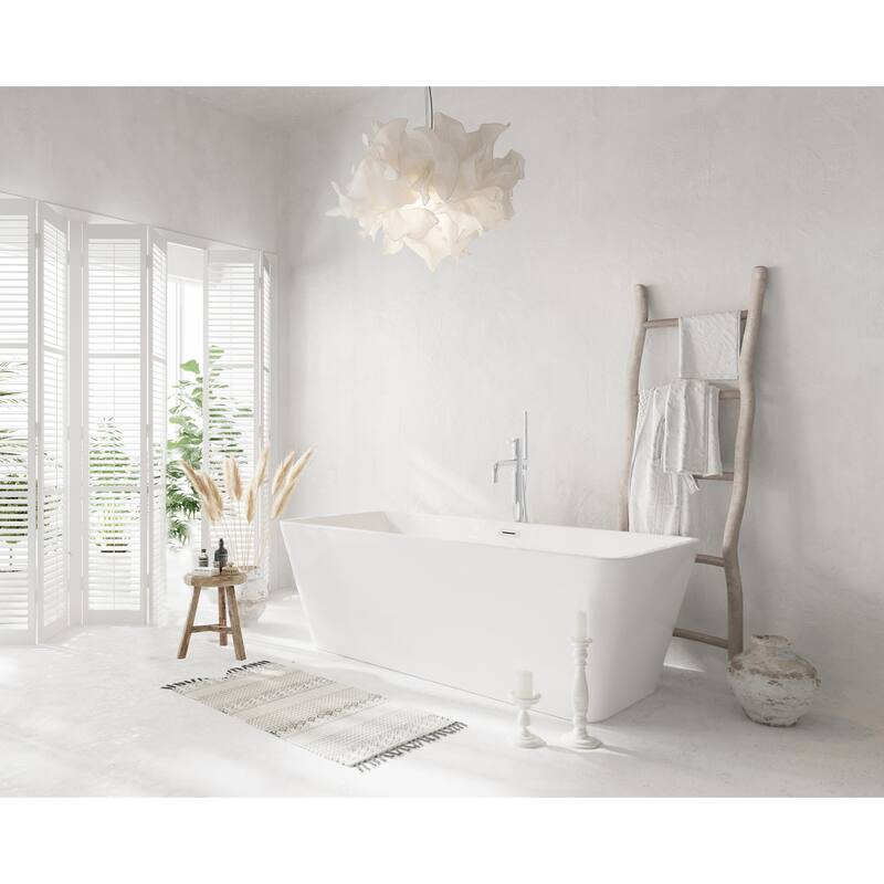 Thaddeus Bathtub in Glossy White