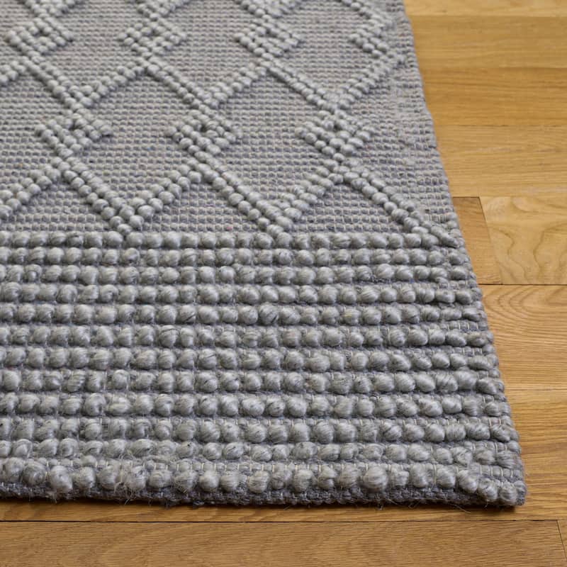 SAFAVIEH Handmade Natura Maddy Raised Textured Wool Blend Rug