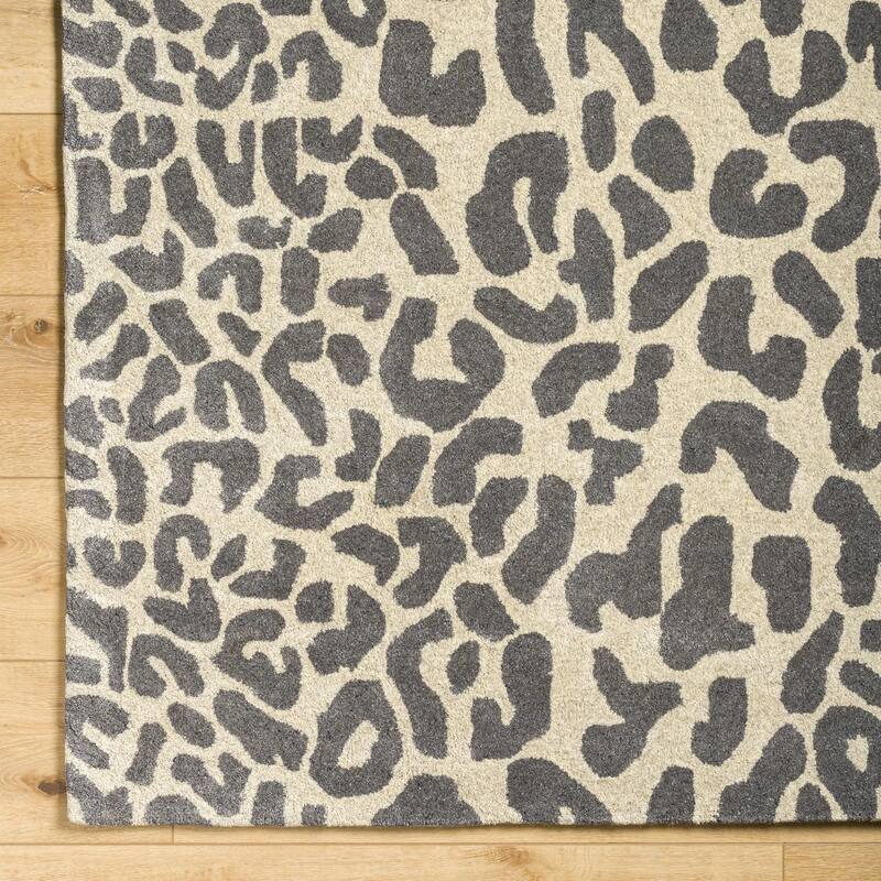 Hand-tufted Jungle Animal Print Wool Area Rug