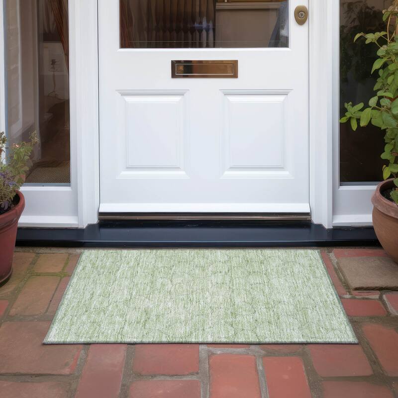 Machine Washable Indoor/ Outdoor Abstract Trellis Chantille Rug - Aloe - 1'8" x 2'6"