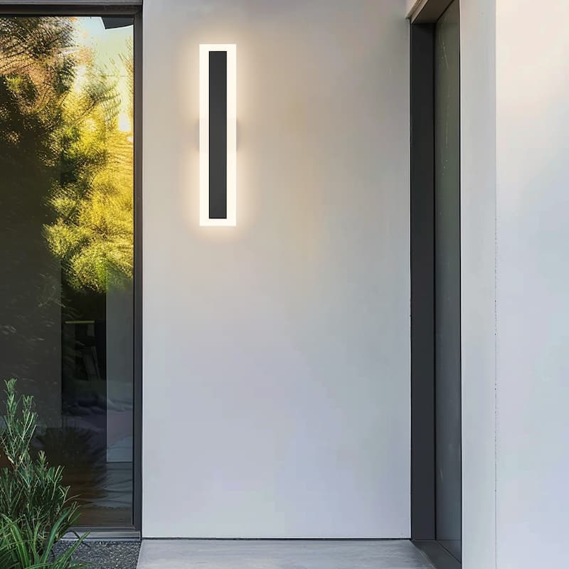 Outdoor Linear Integrated LED Wall Sconce Light Fixture with Bracket