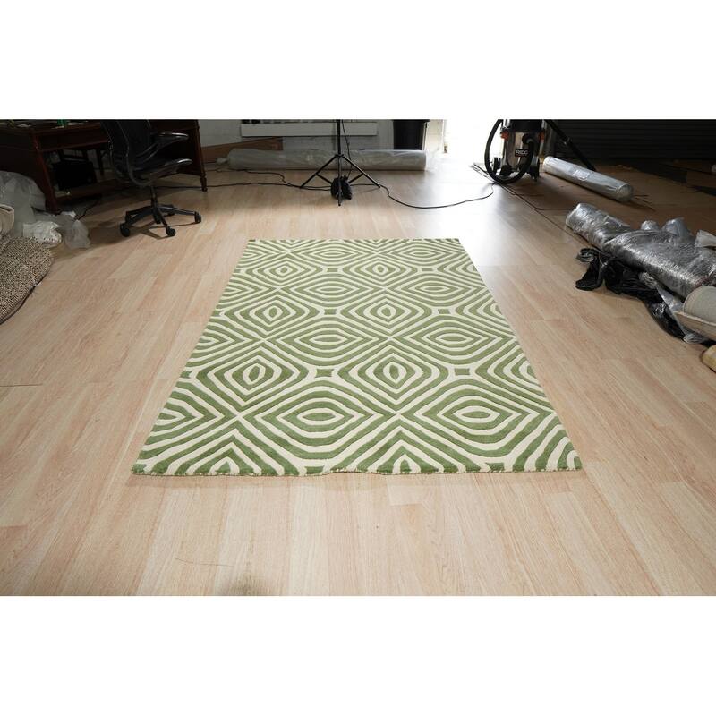 Green Modern Contemporary Tufted Stripes Area Rug - Stylish Elegance and Vibrant Design
