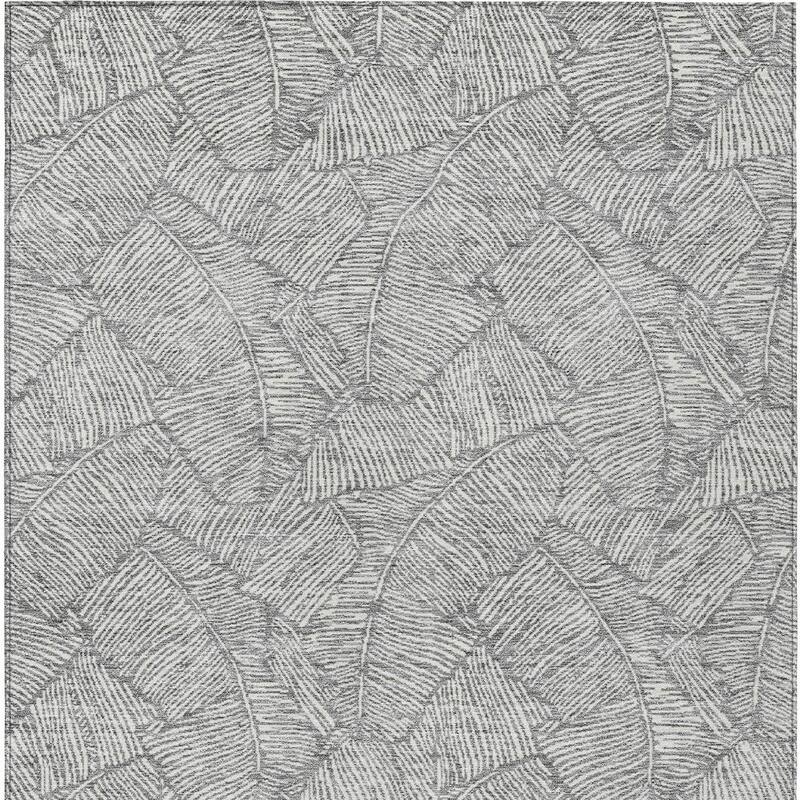 HomeRoots Floral Transitional Rectangle Outdoor Rug