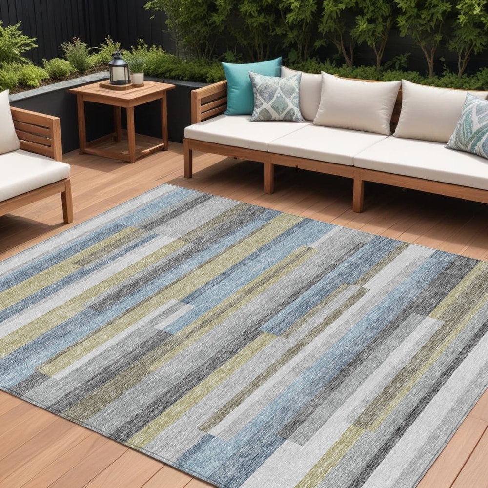 HomeRoots Striped Transitional Rectangle Outdoor Rug