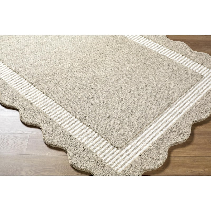 Livabliss Scalloped Modern & Contemporary Area Rug