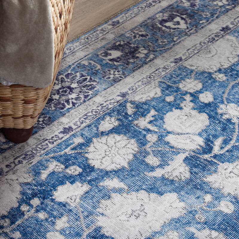 Addison Kensington Casual Vintage Non-skid Area Rug