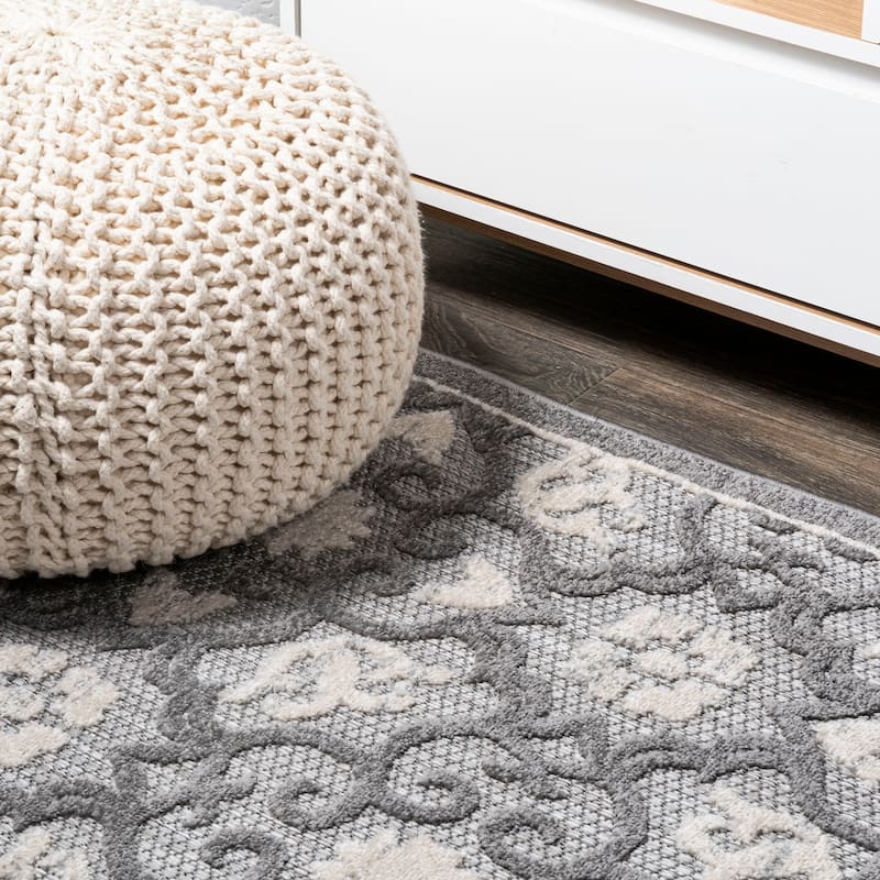JONATHAN Y Crisantemo Tile Trellis High-Low Indoor/Outdoor Area Rug