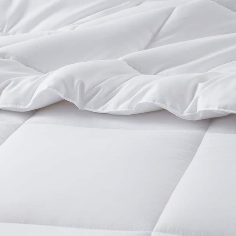 Empyrean All Season Lightweight Down Alternative Comforter